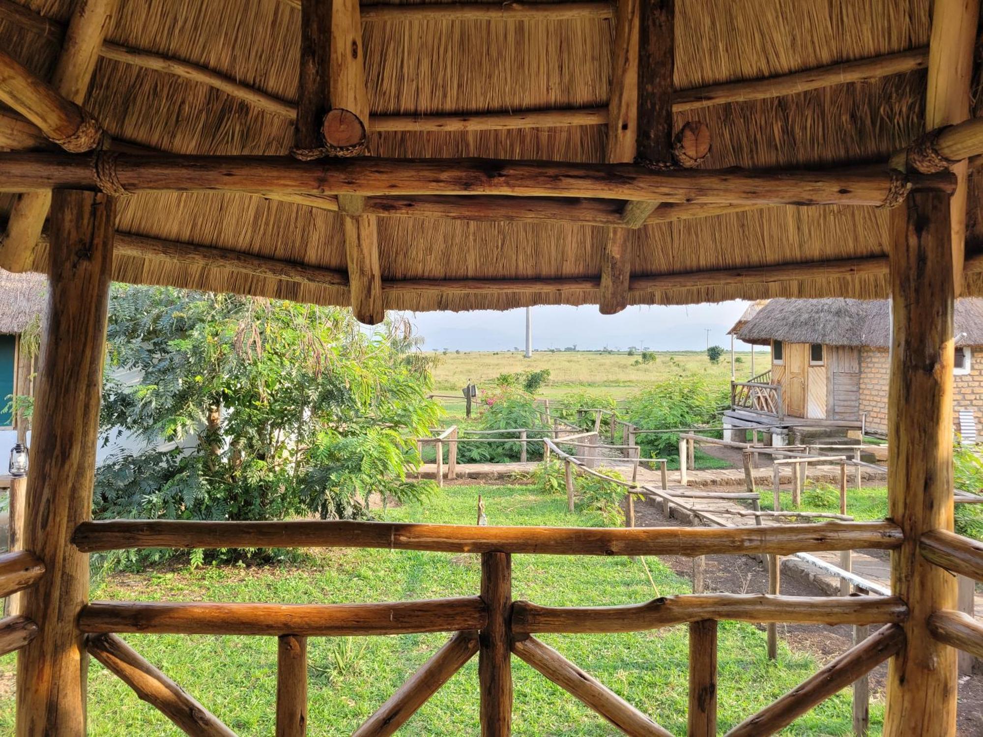 Songbird Safari Lodge & Campsite Katunguru Extérieur photo